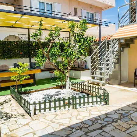 The Dreamhouse Athens Airport ホームステイ *